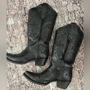 Circle G women’s cowboy snip toe black boot